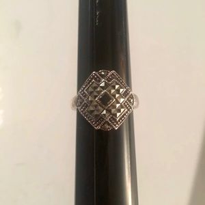 DETAILED STERLING SILVER RING